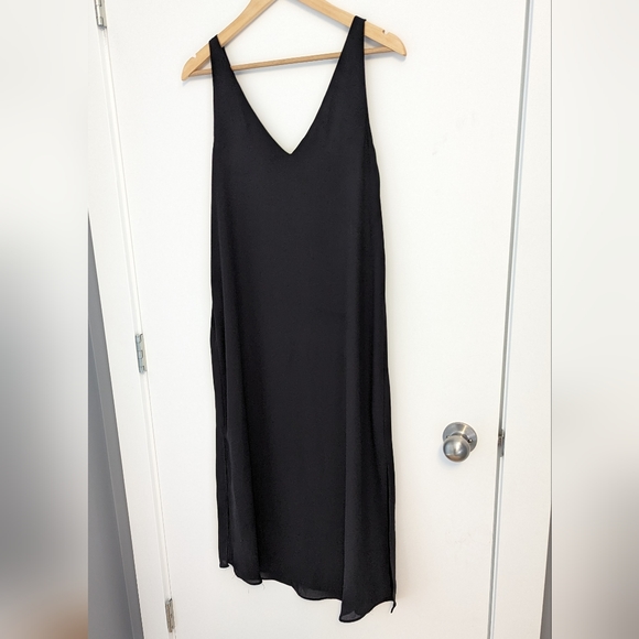 Aritzia Babaton The Jeremy Midi LBD [S] - Picture 4 of 9